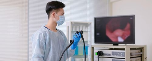 Colonoscopia con polipectomía