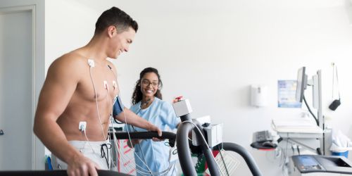 Pruebas de valoraci&oacute;n de rendimiento: An&aacute;lisis y mejora de t&eacute;cnica Running